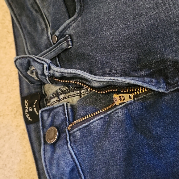 Just Black Jeans size 27 (broken zipper) - Picture 5 of 5